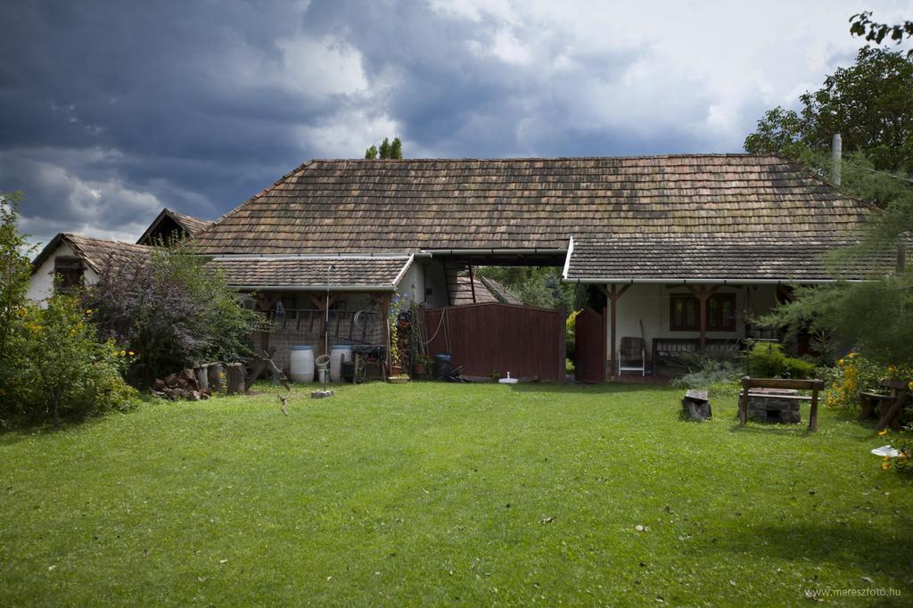 Acs Kuria Hotel Bodony Exterior photo